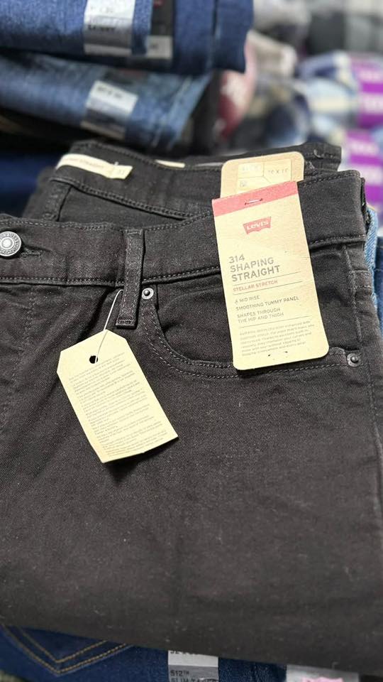 Wholesale Levi Jean Clothings Pallets - Image 11