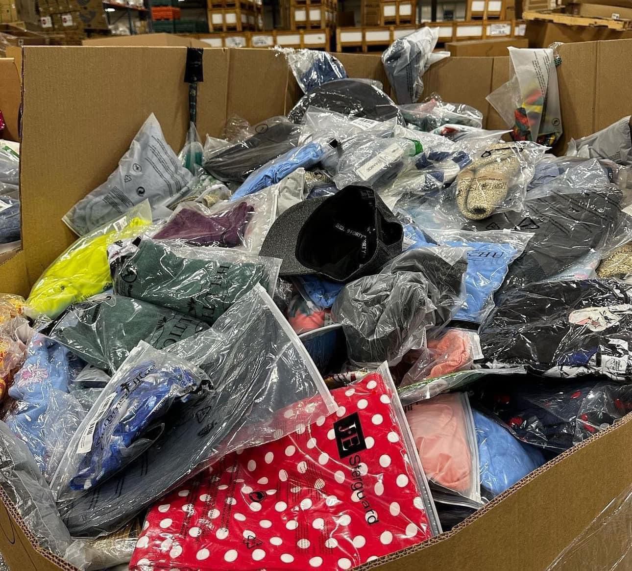 Amazon Bulk Clothing Pallet - Image 6