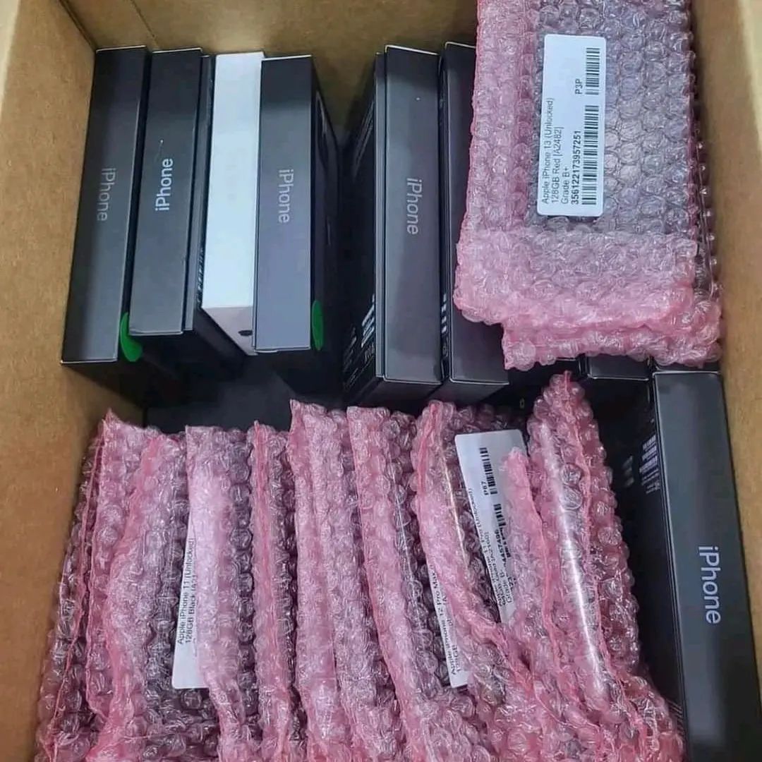 Bulk Iphone 13 Liquidation Pallets - Image 4